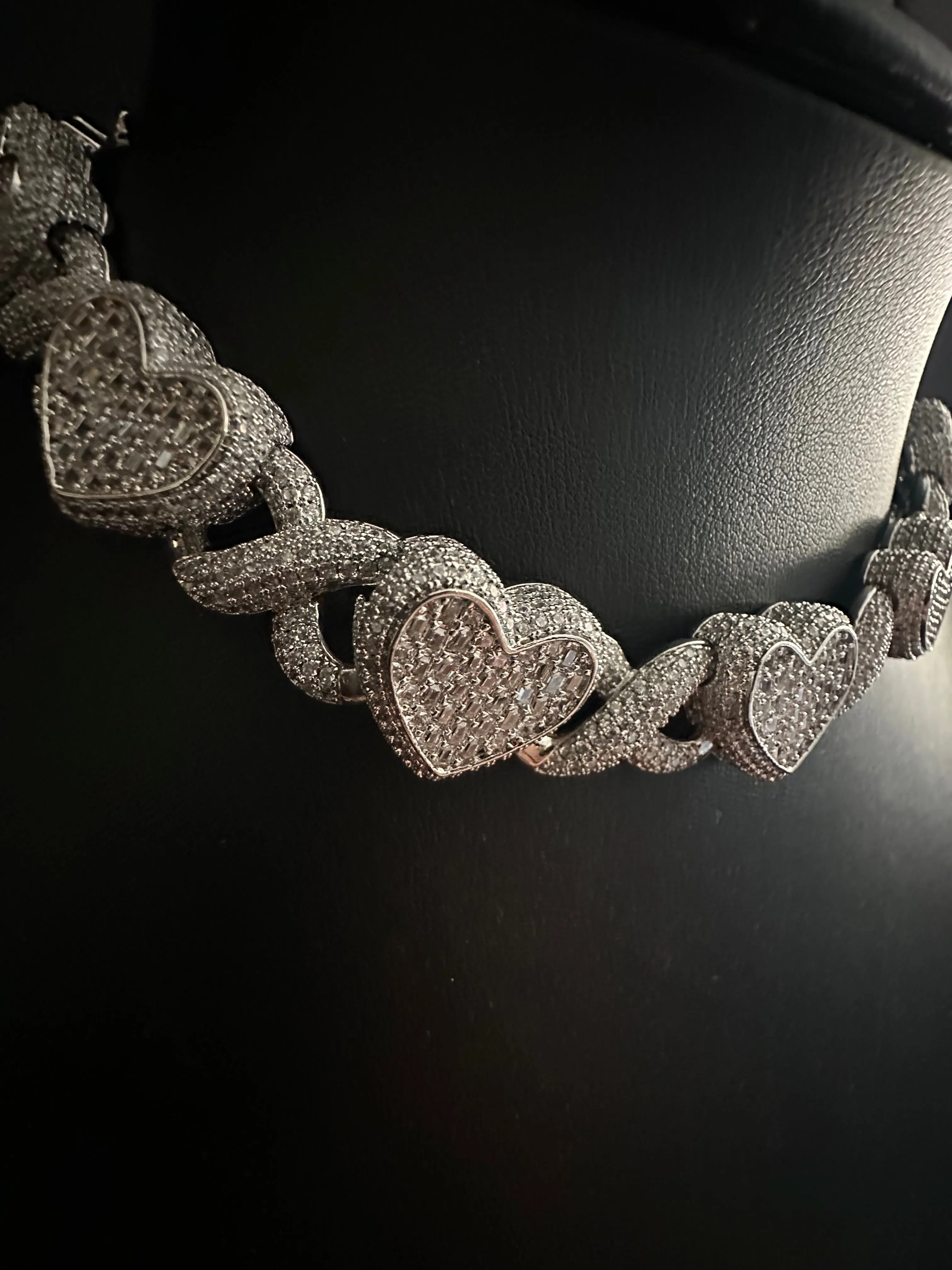 15mm Heart Choker - white gold