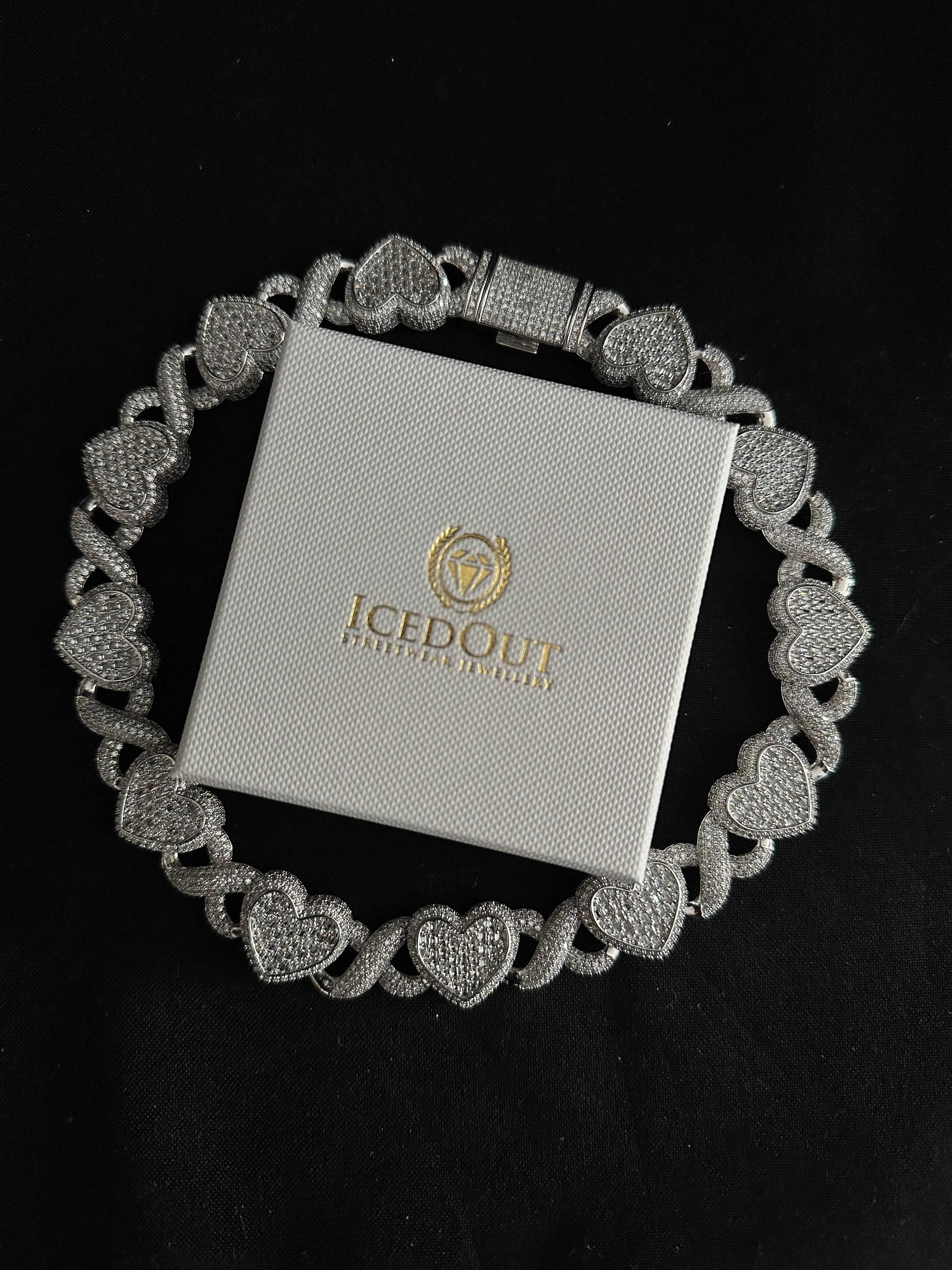 15mm Heart Choker - white gold