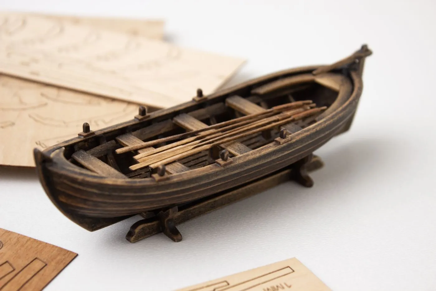 16th Century Wooden Boat 1: 48 136mm