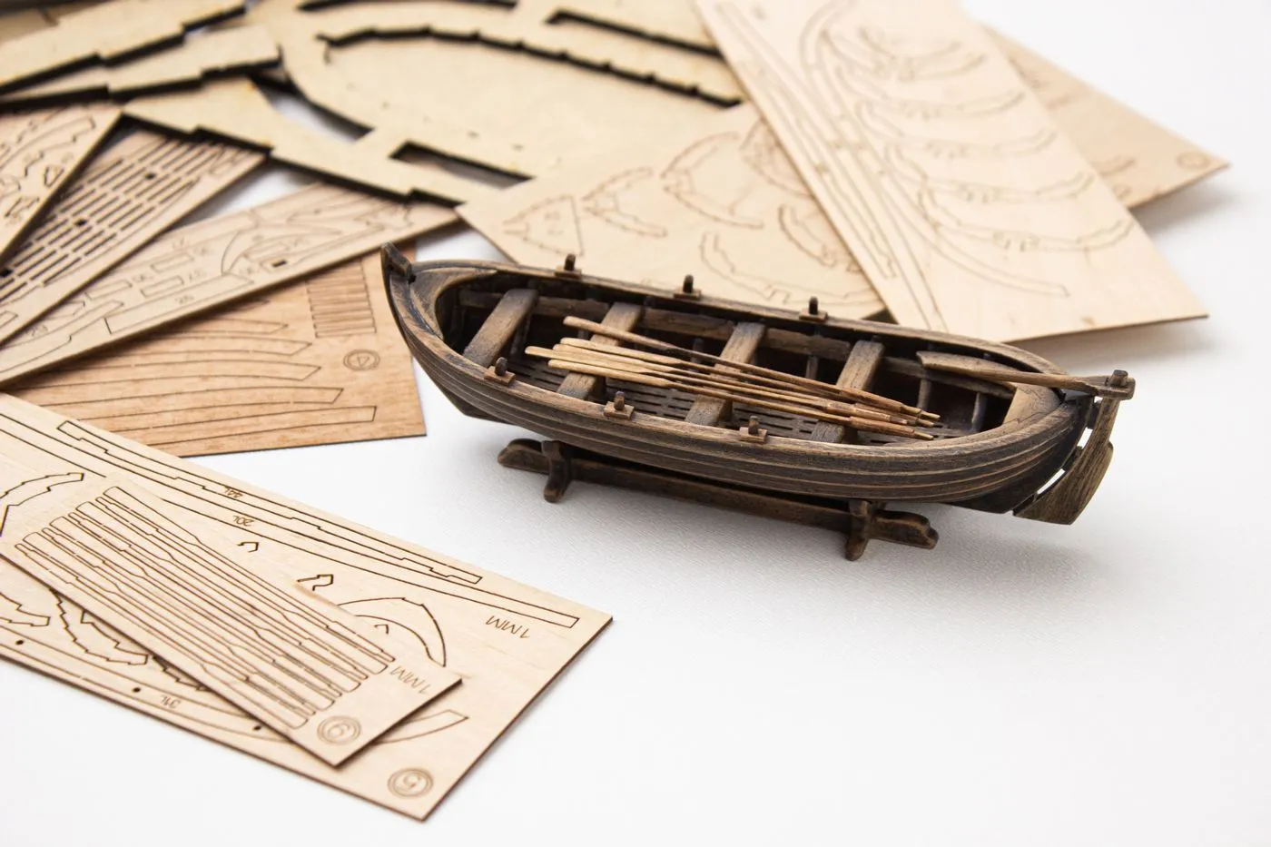 16th Century Wooden Boat 1: 48 136mm