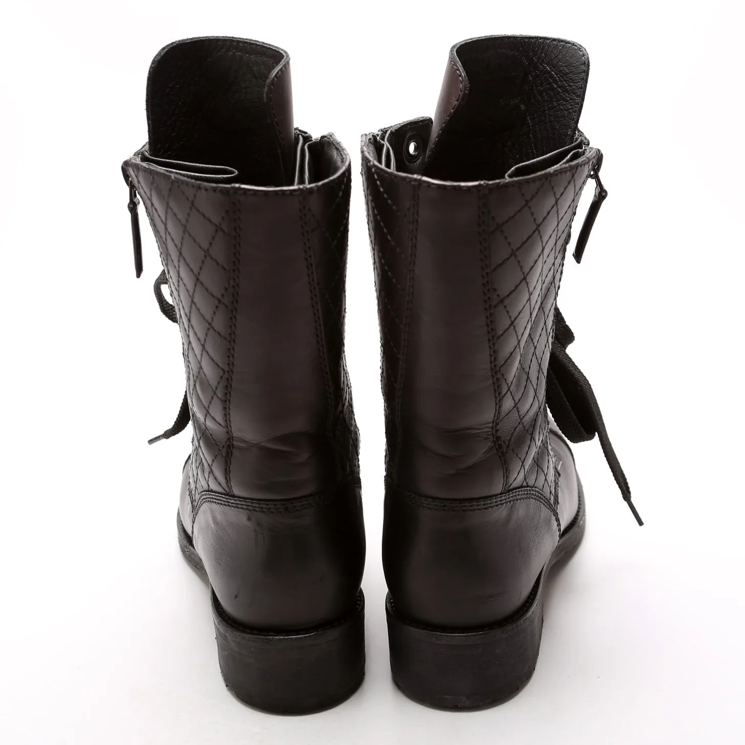 CC Quilted Calfskin Combat Boots Size 39 Black